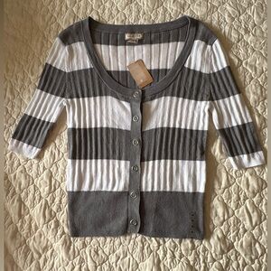 Arizona Jean Company Gray and White Button-Up Cardigan